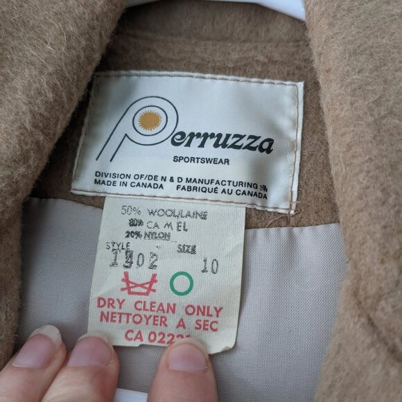 Perruzza Sportswear Wool Camel Nylon Blend Skirt Suit Beige VINTAGE Size 10 - Picture 2 of 4